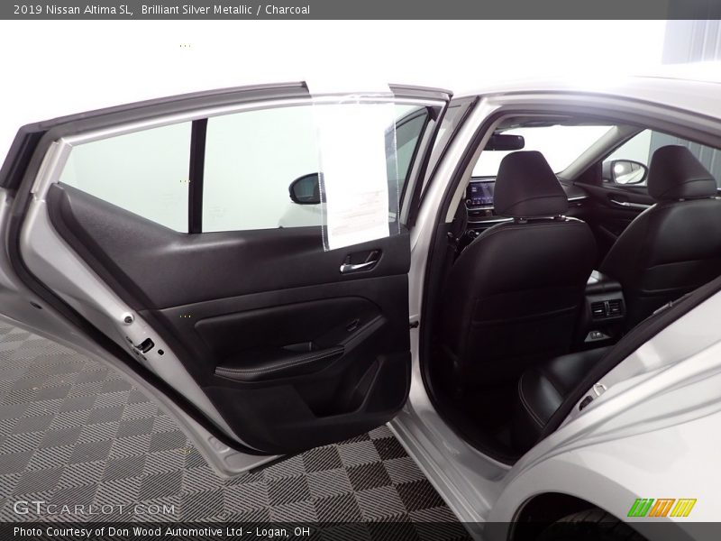Brilliant Silver Metallic / Charcoal 2019 Nissan Altima SL