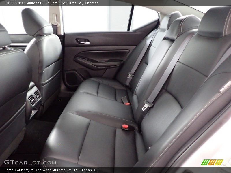 Brilliant Silver Metallic / Charcoal 2019 Nissan Altima SL