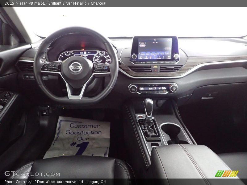 Brilliant Silver Metallic / Charcoal 2019 Nissan Altima SL