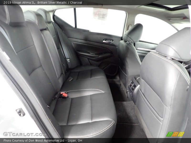Brilliant Silver Metallic / Charcoal 2019 Nissan Altima SL