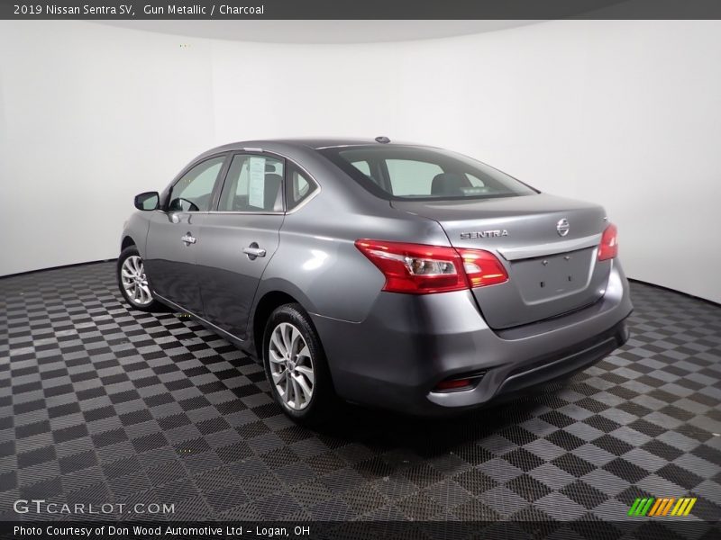 Gun Metallic / Charcoal 2019 Nissan Sentra SV