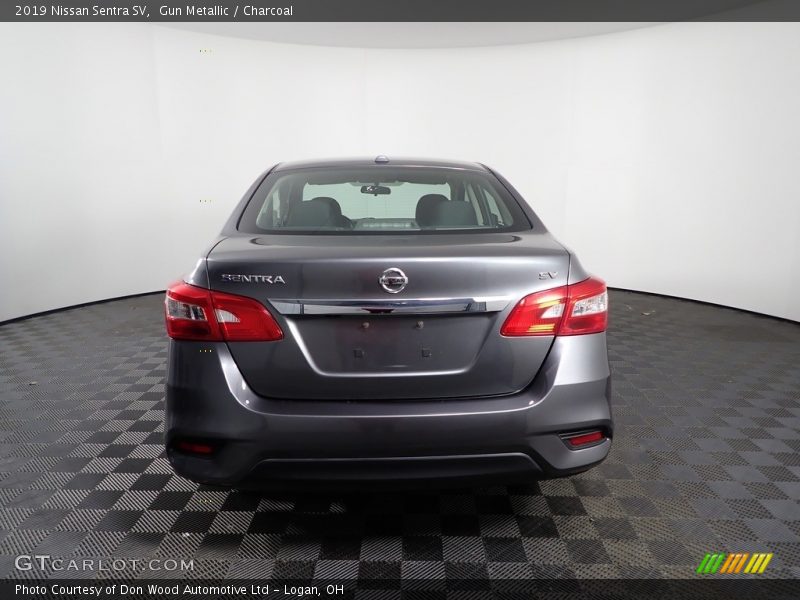 Gun Metallic / Charcoal 2019 Nissan Sentra SV