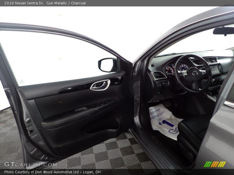 Gun Metallic / Charcoal 2019 Nissan Sentra SV