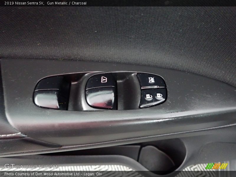 Gun Metallic / Charcoal 2019 Nissan Sentra SV