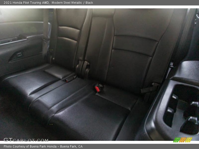 Modern Steel Metallic / Black 2021 Honda Pilot Touring AWD