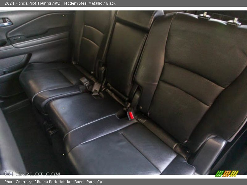 Modern Steel Metallic / Black 2021 Honda Pilot Touring AWD