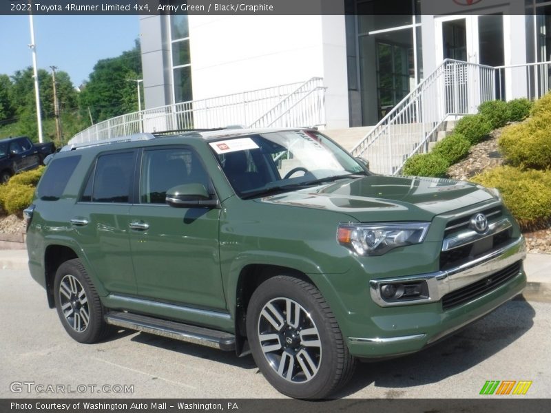 Front 3/4 View of 2022 4Runner Limited 4x4