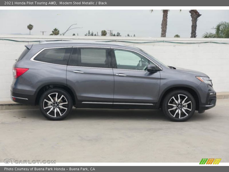 Modern Steel Metallic / Black 2021 Honda Pilot Touring AWD