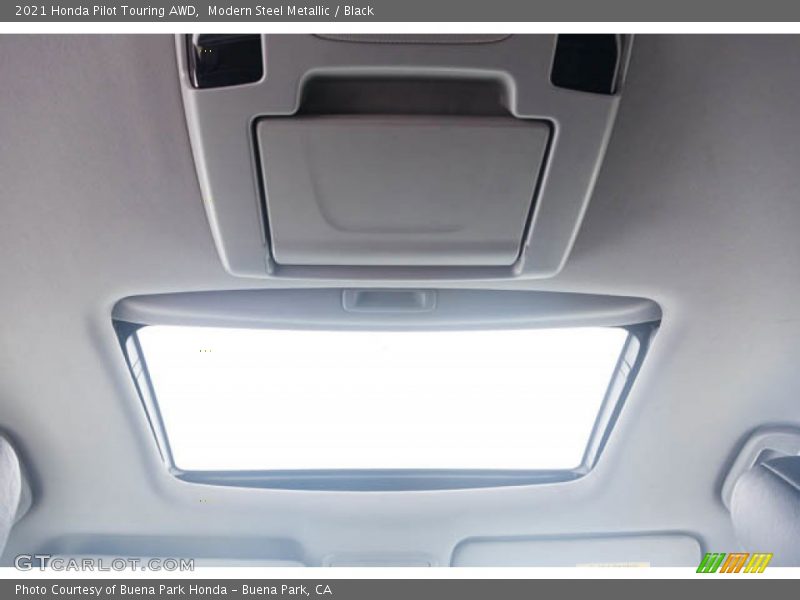 Modern Steel Metallic / Black 2021 Honda Pilot Touring AWD