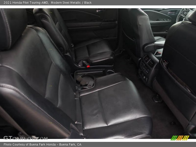 Modern Steel Metallic / Black 2021 Honda Pilot Touring AWD