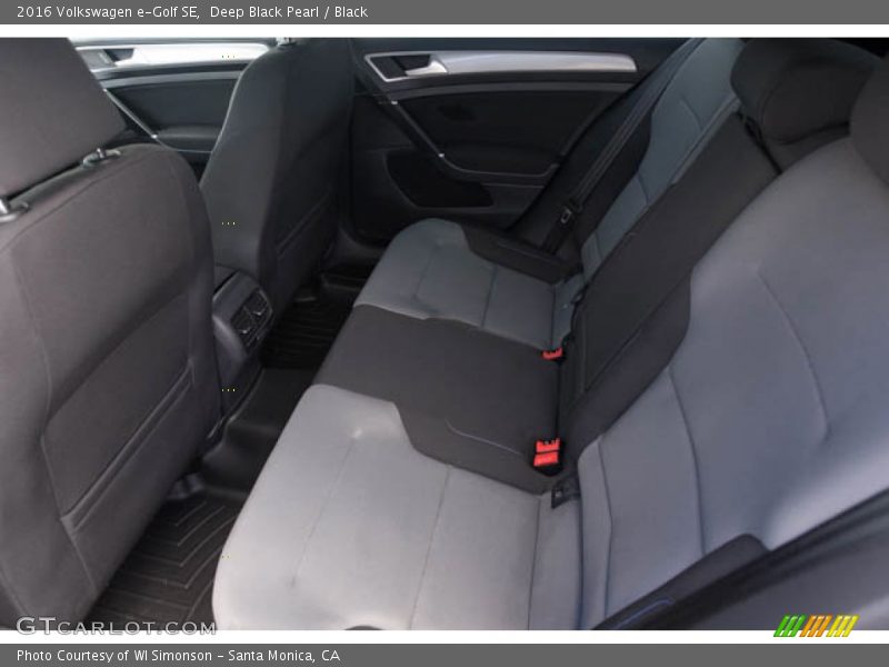 Deep Black Pearl / Black 2016 Volkswagen e-Golf SE