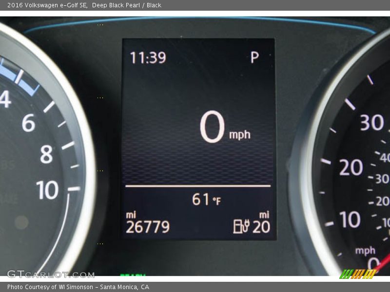 Deep Black Pearl / Black 2016 Volkswagen e-Golf SE