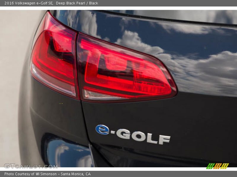  2016 e-Golf SE Logo