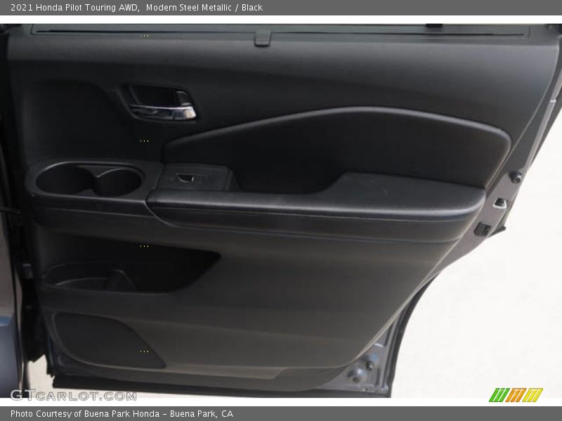 Modern Steel Metallic / Black 2021 Honda Pilot Touring AWD