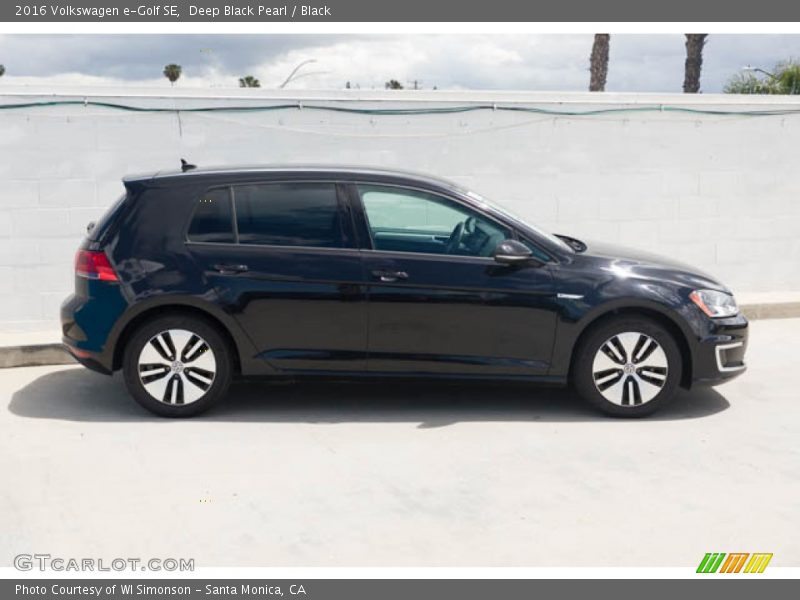  2016 e-Golf SE Deep Black Pearl