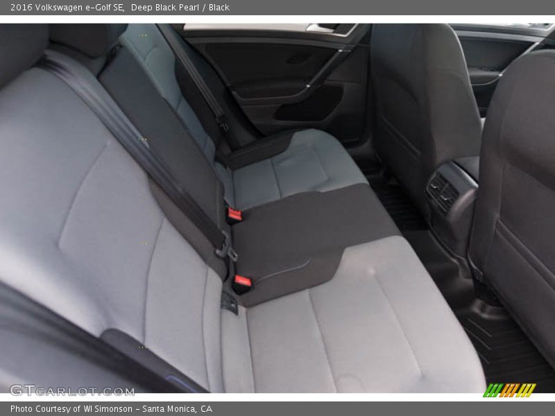 Deep Black Pearl / Black 2016 Volkswagen e-Golf SE