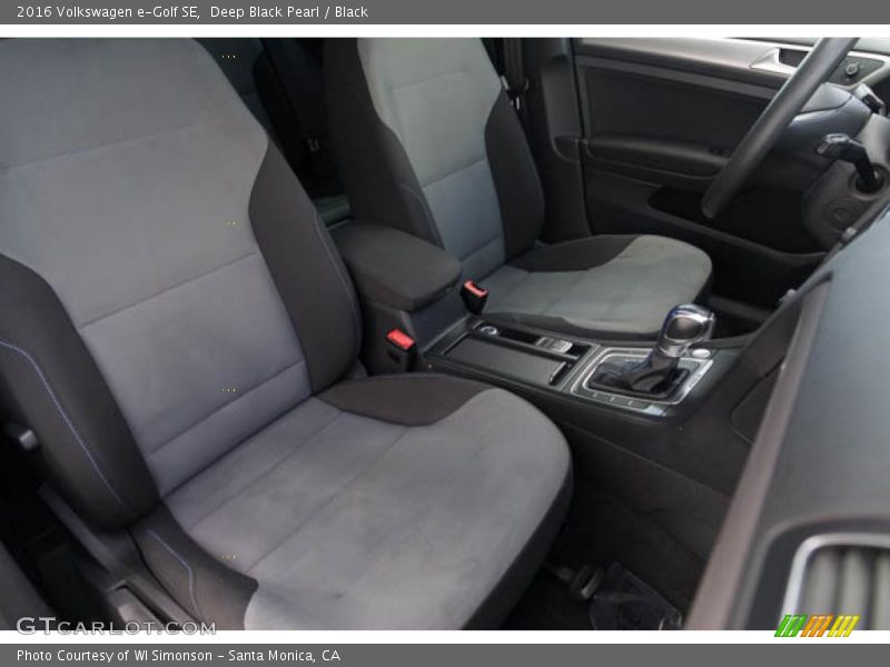 Deep Black Pearl / Black 2016 Volkswagen e-Golf SE