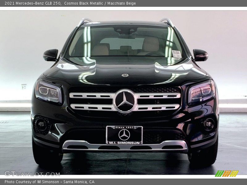 Cosmos Black Metallic / Macchiato Beige 2021 Mercedes-Benz GLB 250