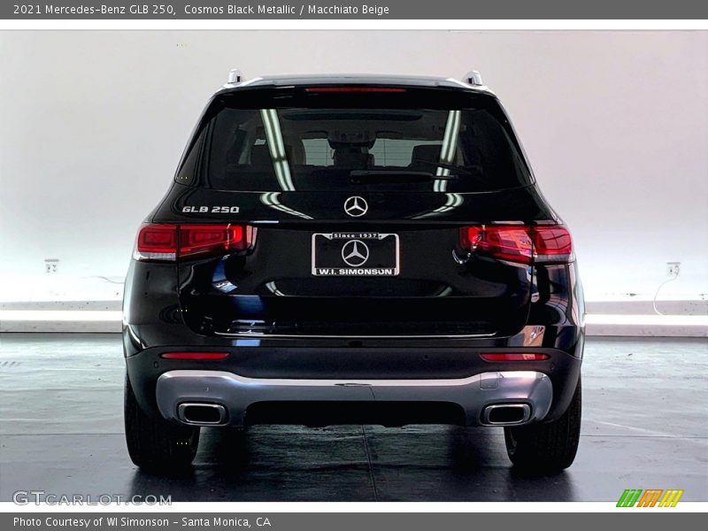 Cosmos Black Metallic / Macchiato Beige 2021 Mercedes-Benz GLB 250