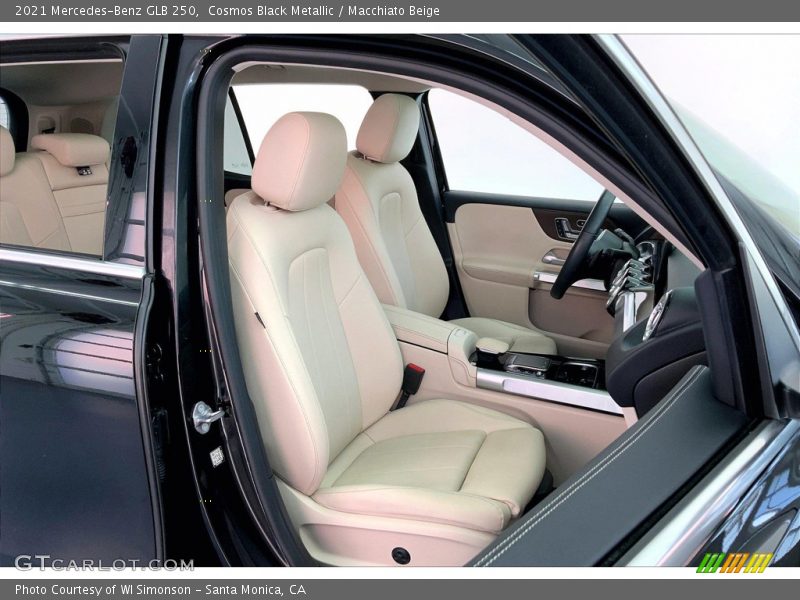 Cosmos Black Metallic / Macchiato Beige 2021 Mercedes-Benz GLB 250