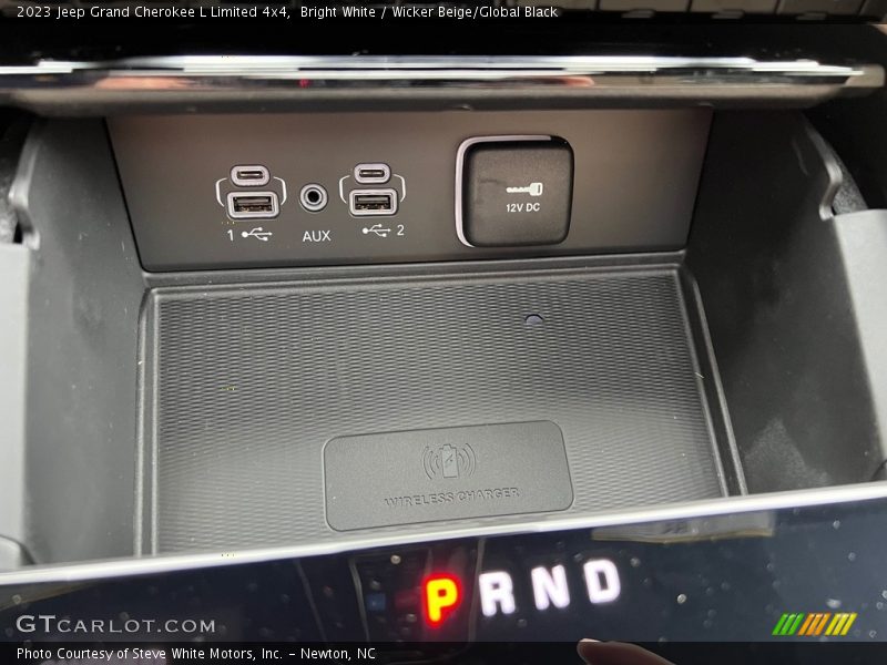 Bright White / Wicker Beige/Global Black 2023 Jeep Grand Cherokee L Limited 4x4