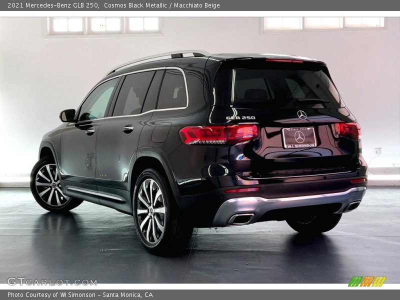 Cosmos Black Metallic / Macchiato Beige 2021 Mercedes-Benz GLB 250
