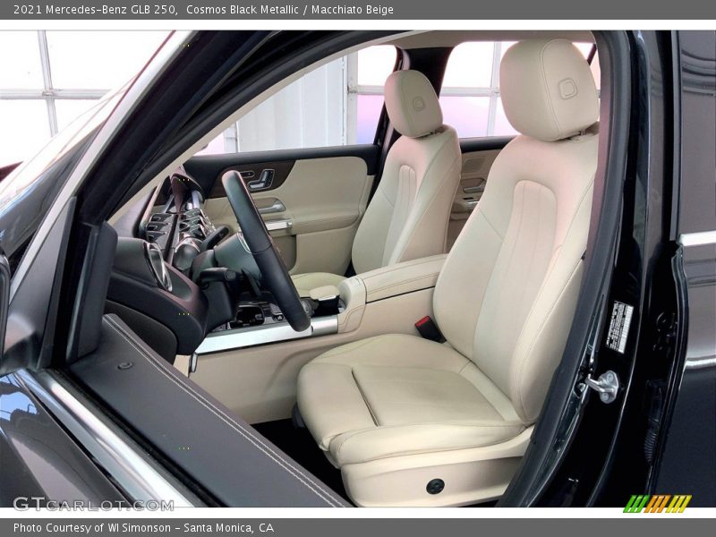 Cosmos Black Metallic / Macchiato Beige 2021 Mercedes-Benz GLB 250