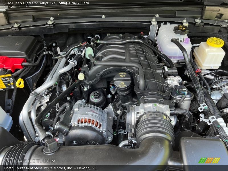 Sting-Gray / Black 2023 Jeep Gladiator Willys 4x4