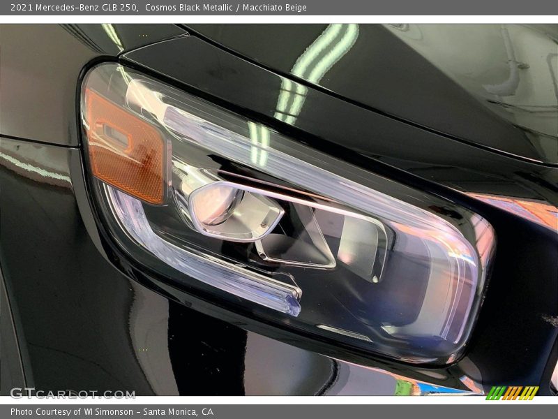 Cosmos Black Metallic / Macchiato Beige 2021 Mercedes-Benz GLB 250