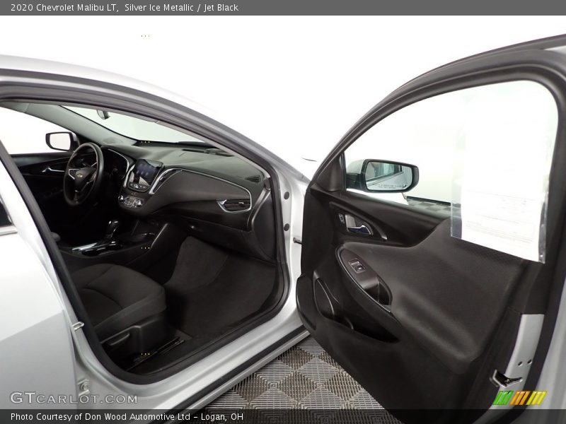 Silver Ice Metallic / Jet Black 2020 Chevrolet Malibu LT