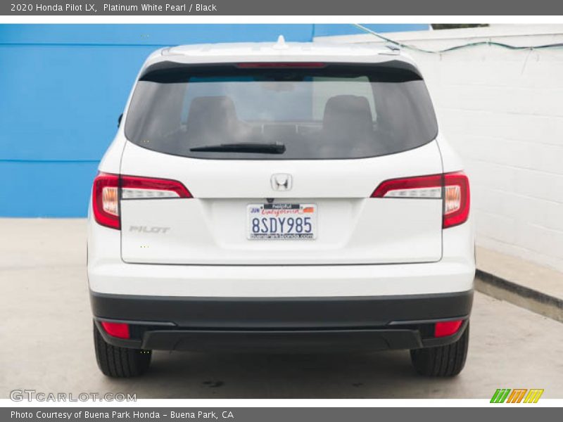 Platinum White Pearl / Black 2020 Honda Pilot LX