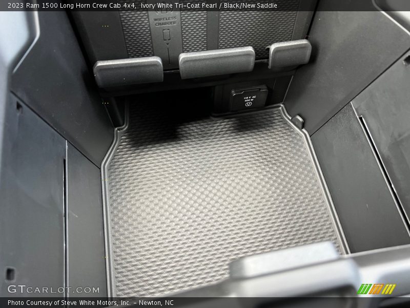 Ivory White Tri-Coat Pearl / Black/New Saddle 2023 Ram 1500 Long Horn Crew Cab 4x4
