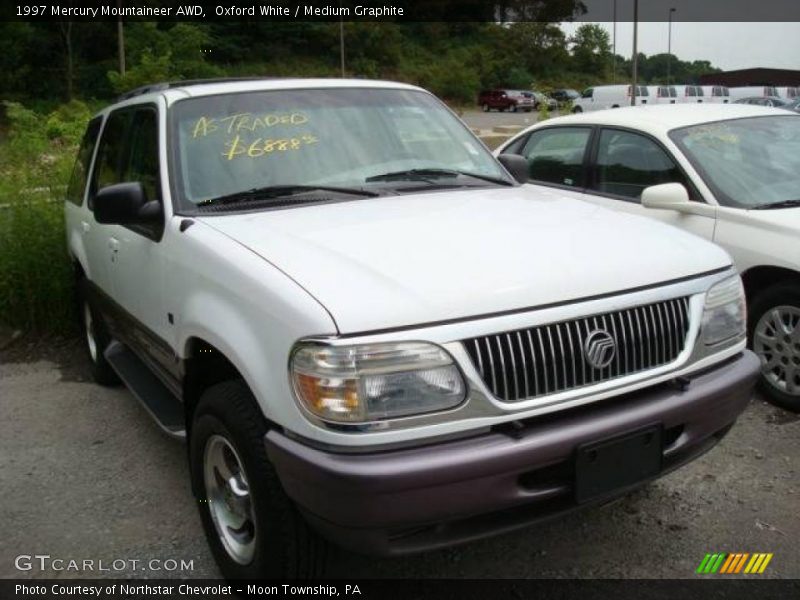 Oxford White / Medium Graphite 1997 Mercury Mountaineer AWD