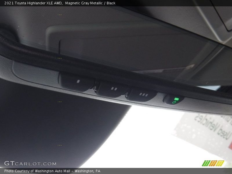 Magnetic Gray Metallic / Black 2021 Toyota Highlander XLE AWD