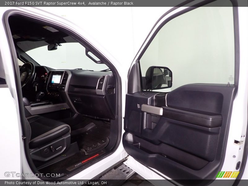 Avalanche / Raptor Black 2017 Ford F150 SVT Raptor SuperCrew 4x4