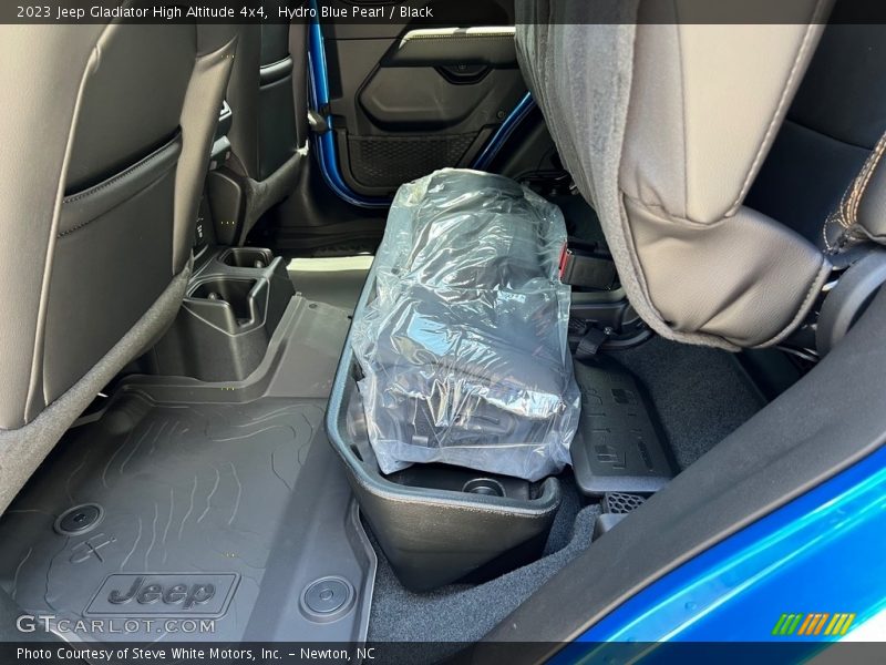 Hydro Blue Pearl / Black 2023 Jeep Gladiator High Altitude 4x4