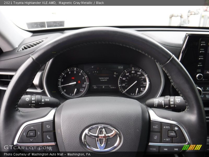 Magnetic Gray Metallic / Black 2021 Toyota Highlander XLE AWD