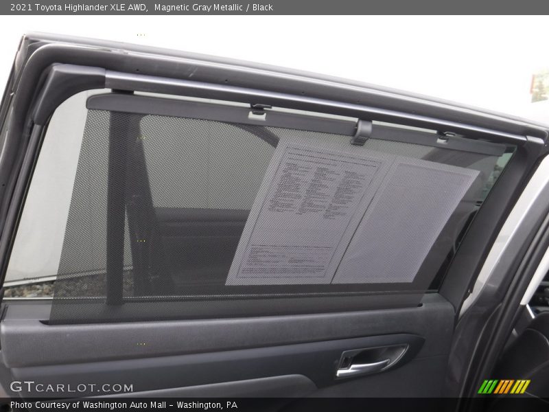 Magnetic Gray Metallic / Black 2021 Toyota Highlander XLE AWD