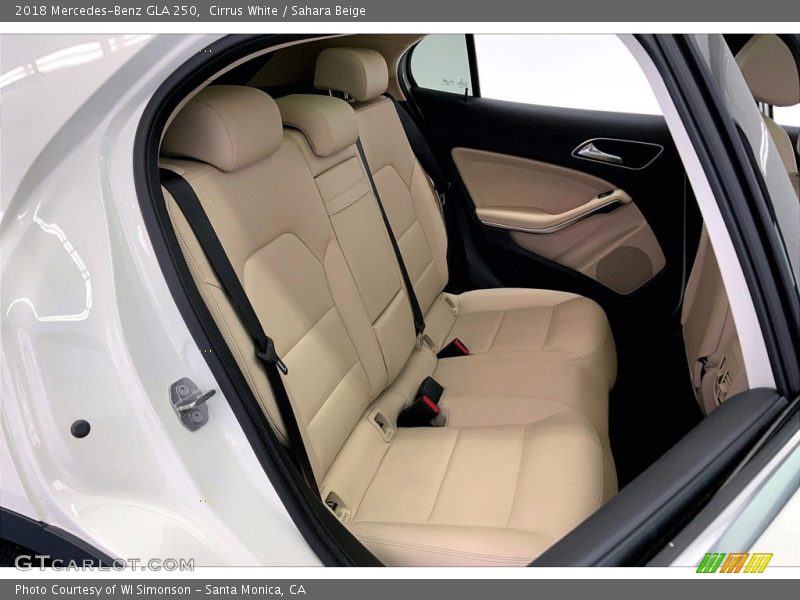 Cirrus White / Sahara Beige 2018 Mercedes-Benz GLA 250
