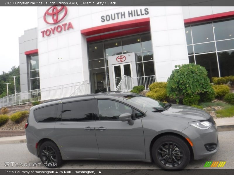 Ceramic Grey / Black 2020 Chrysler Pacifica Launch Edition AWD