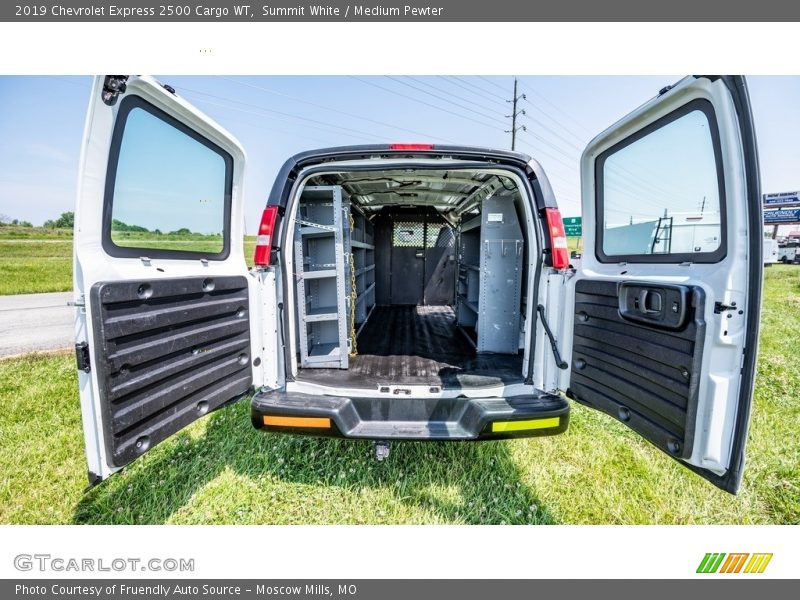 Summit White / Medium Pewter 2019 Chevrolet Express 2500 Cargo WT