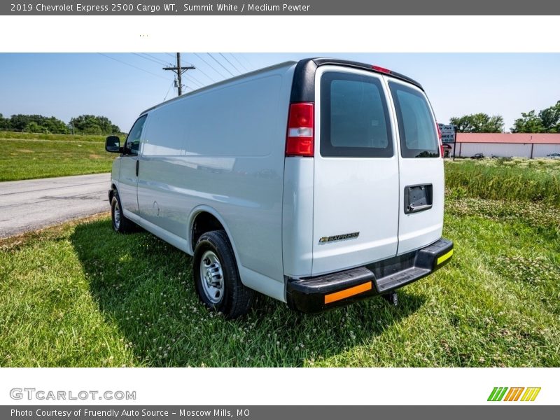 Summit White / Medium Pewter 2019 Chevrolet Express 2500 Cargo WT