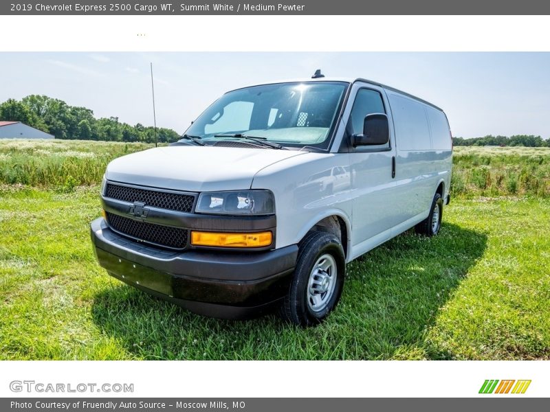 Summit White / Medium Pewter 2019 Chevrolet Express 2500 Cargo WT