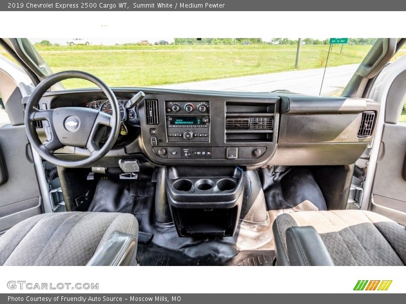 Summit White / Medium Pewter 2019 Chevrolet Express 2500 Cargo WT