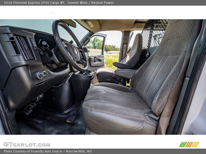 Summit White / Medium Pewter 2019 Chevrolet Express 2500 Cargo WT