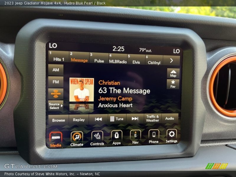 Controls of 2023 Gladiator Mojave 4x4