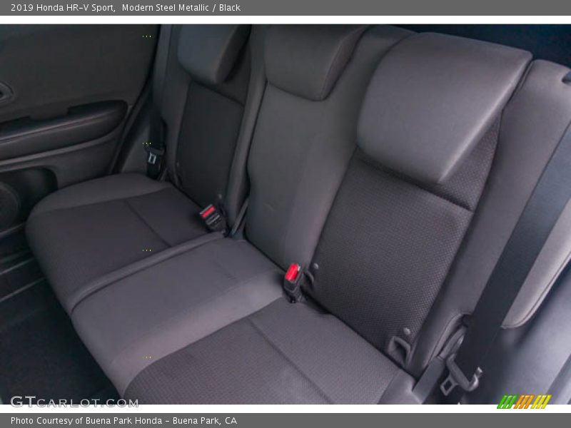 Modern Steel Metallic / Black 2019 Honda HR-V Sport