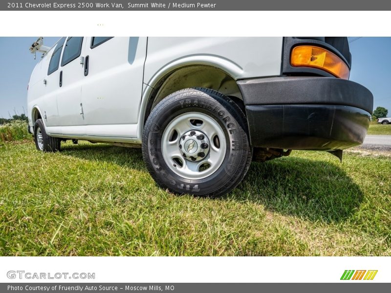 Summit White / Medium Pewter 2011 Chevrolet Express 2500 Work Van