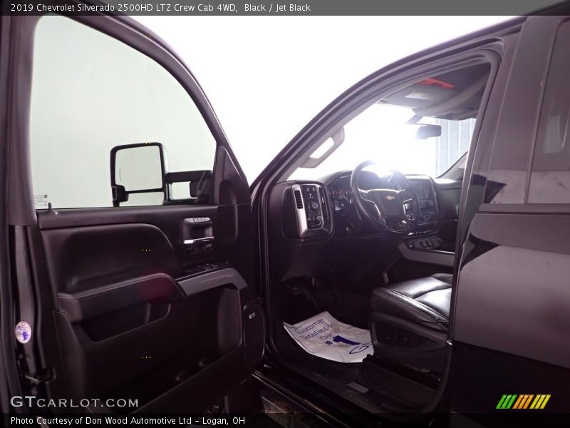 Black / Jet Black 2019 Chevrolet Silverado 2500HD LTZ Crew Cab 4WD
