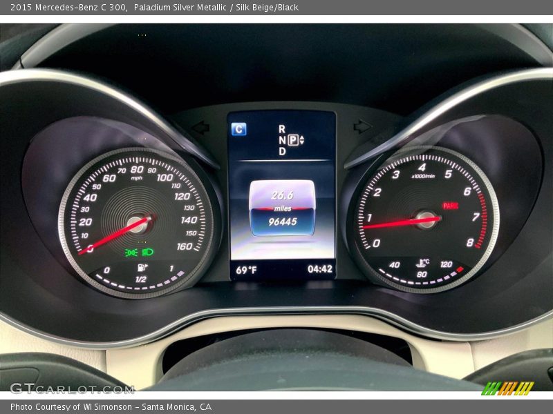 Paladium Silver Metallic / Silk Beige/Black 2015 Mercedes-Benz C 300